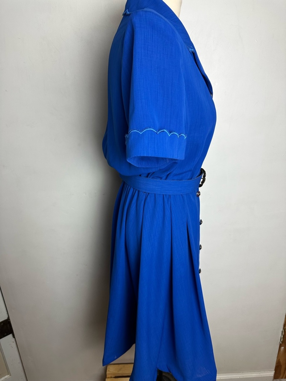 Vintage 80s Leslie Fay Blue Midi Dress with Belt Women's Size 10 Petite Stretch - Picture 4 of 12